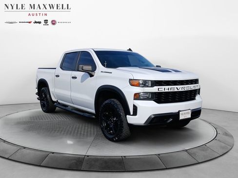 Used 2021 Chevrolet Silverado 1500 Custom w/ Rally Edition RWD image 2