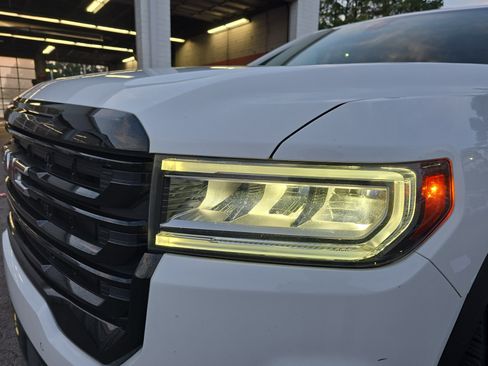 Used 2022 GMC Acadia SLT w/ Elevation Edition FWD image 31