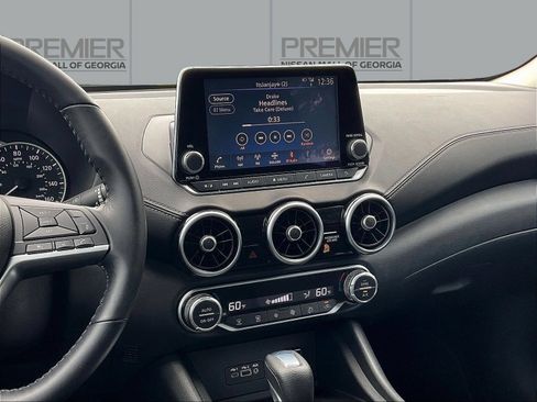Certified 2020 Nissan Sentra SV FWD image 11
