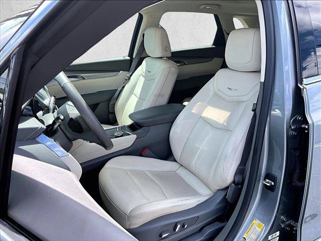 Certified 2023 Cadillac XT5 Premium Luxury FWD image 25
