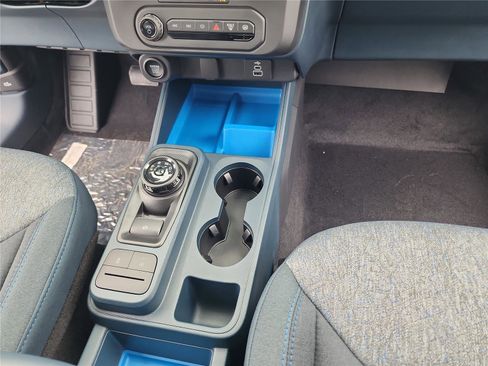 New 2025 Ford Maverick XLT w/ XLT Luxury Package image 30