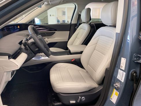 New 2026 Lincoln Nautilus Reserve image 15