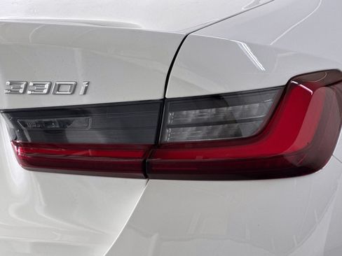 New 2026 BMW 330i Sedan w/ Premium Package RWD image 24