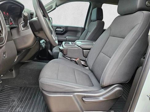 Used 2020 Chevrolet Silverado 1500 Custom w/ Custom Value Package image 16