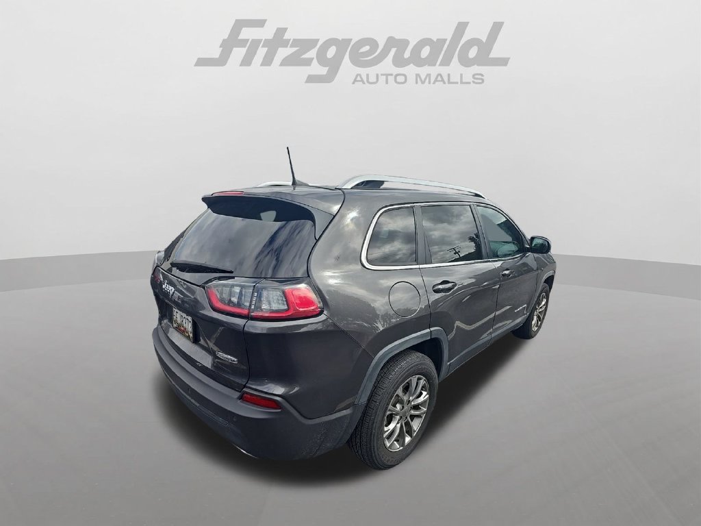 Used 2019 Jeep Cherokee Latitude Plus w/ Cold Weather Group AWD/4WD image 3