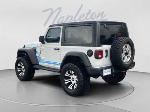 Used 2021 Jeep Wrangler Sport AWD/4WD image 3