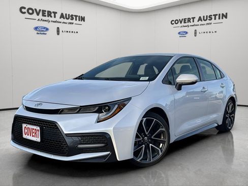 Used 2022 Toyota Corolla SE image 1