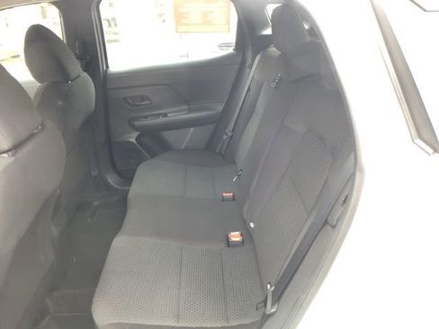 Certified 2025 Nissan Kicks S image 21