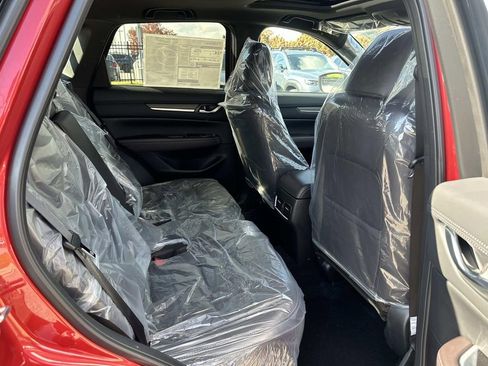 New 2025 MAZDA CX-5 Signature image 24