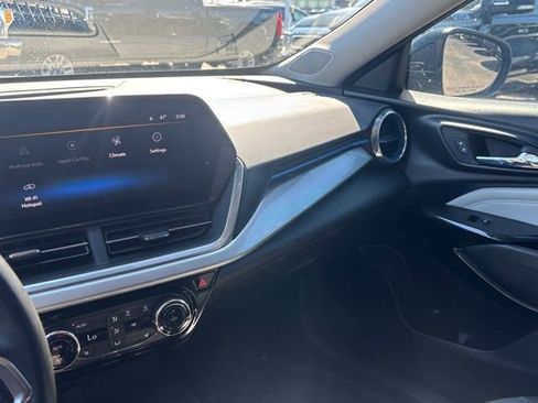 Certified 2024 Chevrolet Trax LT w/ Driver Confidence Package FWD image 30