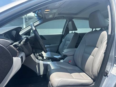 Used 2016 Honda Accord EX-L image 9