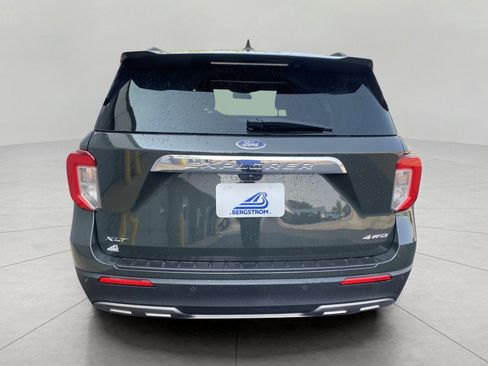 Used 2024 Ford Explorer XLT w/ Equipment Group 202A AWD/4WD image 7