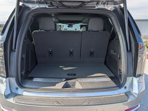 New 2026 Chevrolet Tahoe Premier AWD/4WD image 11