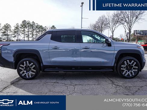 New 2026 Chevrolet Silverado EV LT image 10