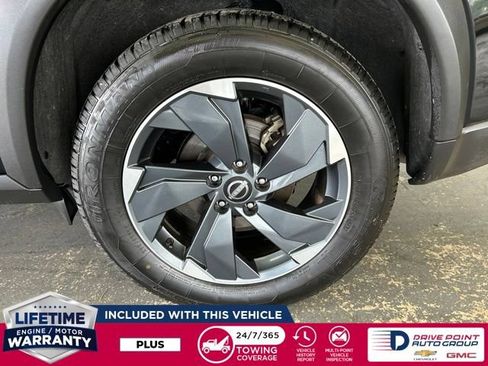 Used 2024 Nissan Rogue SV AWD/4WD image 9