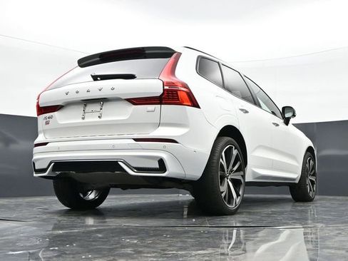Used 2024 Volvo XC60 T8 Ultimate w/ Climate Package AWD/4WD image 35