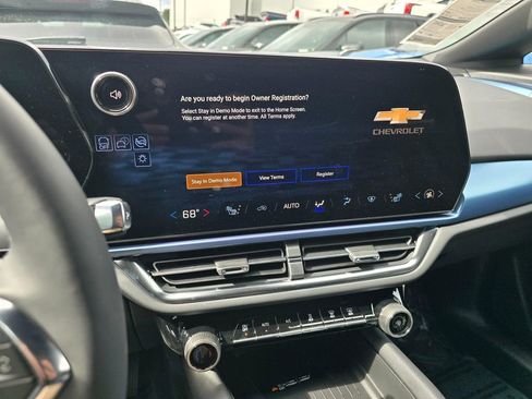 New 2026 Chevrolet Equinox EV LT AWD/4WD image 20