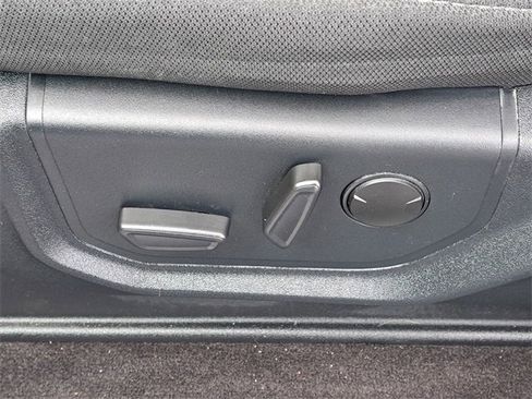 Used 2020 Ford F150 XLT w/ Equipment Group 302A Luxury image 9