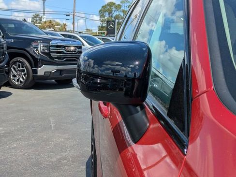 Used 2024 Volvo XC60 B5 Plus w/ Protection Package Premier AWD/4WD image 12