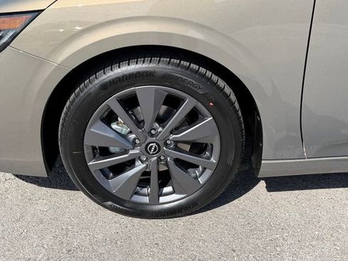 New 2026 Nissan Sentra SL FWD image 28
