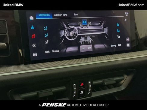 Used 2025 Porsche Cayenne image 11