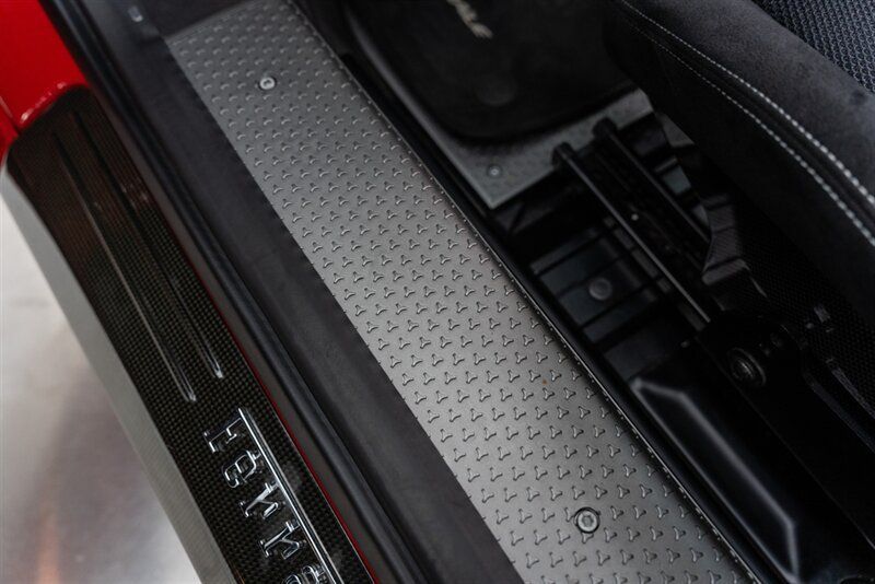 Used 2015 Ferrari 458 Speciale Coupe RWD image 91