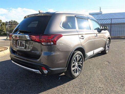 Used 2018 Mitsubishi Outlander GT image 8