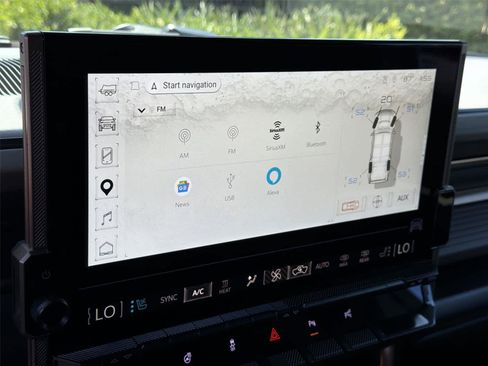Used 2025 GMC Hummer EV 2X AWD/4WD image 17