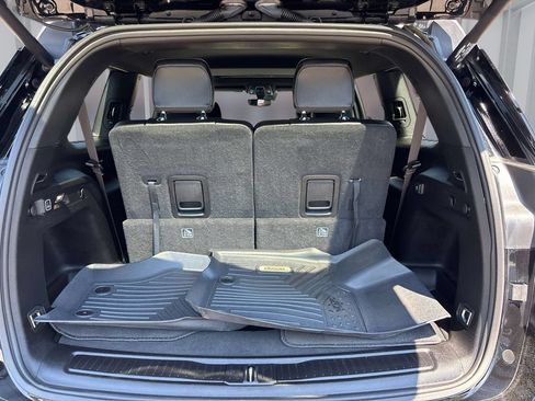 Used 2023 Jeep Grand Cherokee L Laredo AWD/4WD image 16