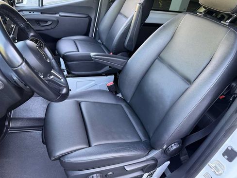 Used 2022 Mercedes-Benz Sprinter 2500 image 12