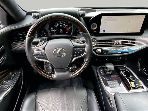 Certified 2023 Lexus LS 500 AWD w/ Interior Upgrade Package image 6