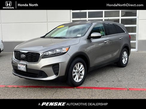 Used 2019 Kia Sorento LX image 1