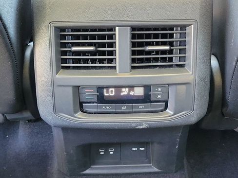 Used 2021 Volkswagen Atlas SE FWD image 13