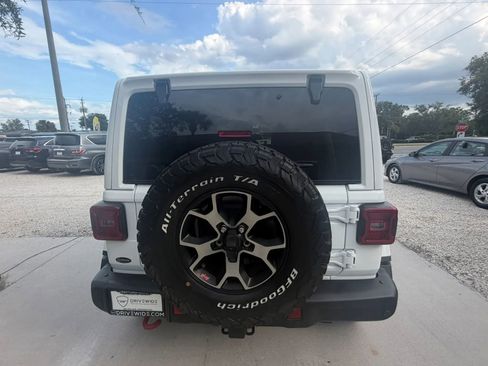 Used 2019 Jeep Wrangler Unlimited Rubicon AWD/4WD image 7