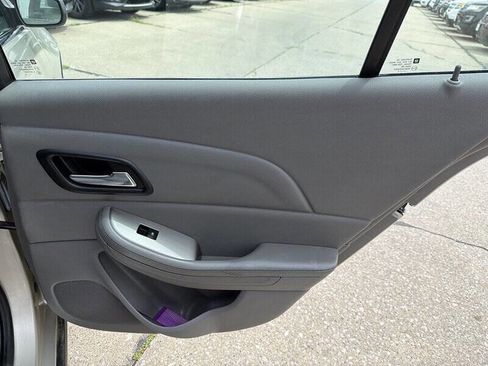 Used 2014 Chevrolet Malibu LS FWD image 18