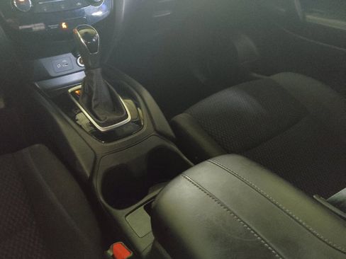 Used 2021 Nissan Rogue Sport S FWD image 26