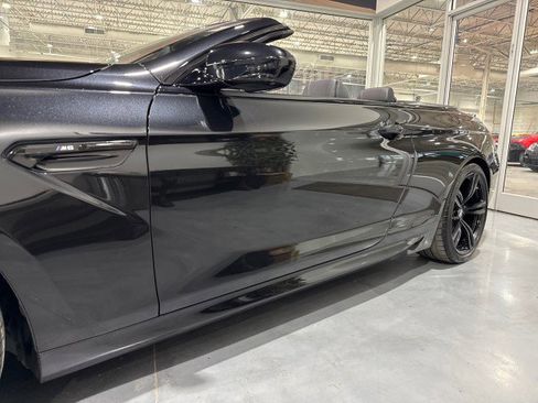 Used 2014 BMW M6 Convertible image 15