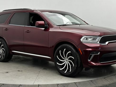 Used 2021 Dodge Durango SXT image 3