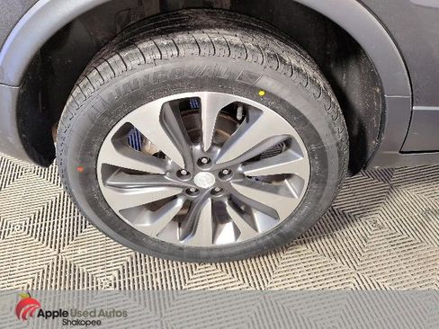 Used 2018 Buick Encore Preferred image 40