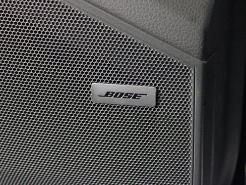 Used 2025 Porsche Cayenne Coupe image 17