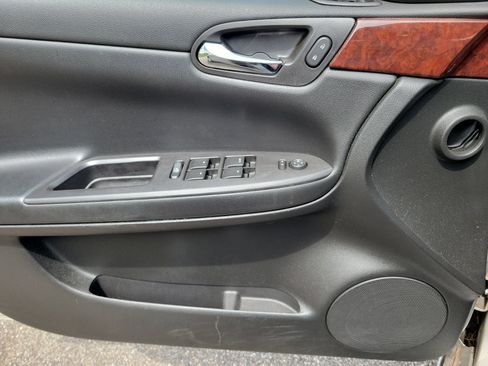 Used 2008 Chevrolet Impala LS FWD image 11