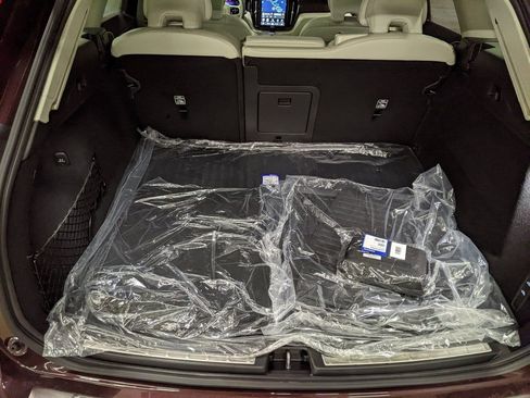 New 2026 Volvo XC60 B5 Ultra w/ Protection Package Premier AWD/4WD image 26