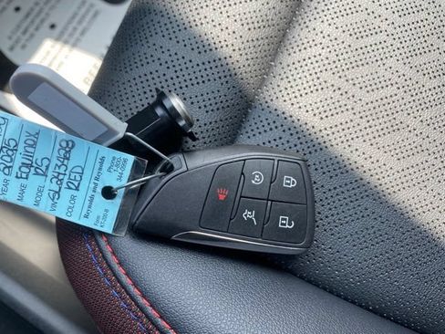 Used 2025 Chevrolet Equinox RS FWD image 36