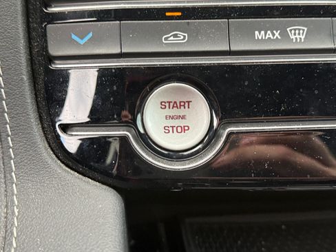 Used 2019 Jaguar F-PACE R-Sport AWD/4WD image 28
