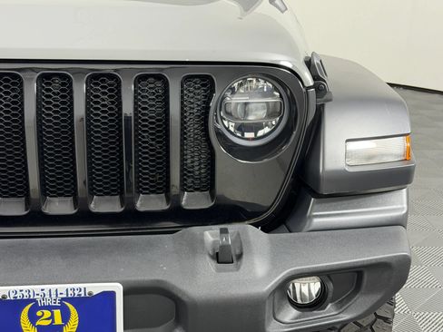 Used 2020 Jeep Wrangler Unlimited Sport AWD/4WD image 5