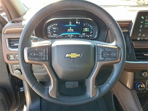 Used 2023 Chevrolet Suburban High Country w/ Premium Package 2 image 17