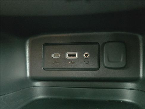 Used 2024 Chevrolet Equinox RS FWD image 18