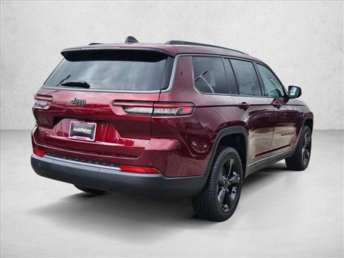 New 2026 Jeep Grand Cherokee L Limited w/ Limited Altitude Package AWD/4WD image 2