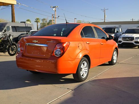 Used 2013 Chevrolet Sonic LT image 4