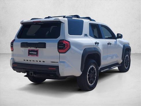Used 2025 Toyota 4Runner TRD Off-Road AWD/4WD image 5